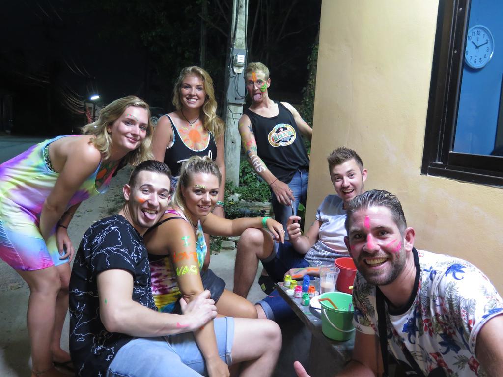 Sleep Tight Hostel At Koh Phangan ハード・リン エクステリア 写真